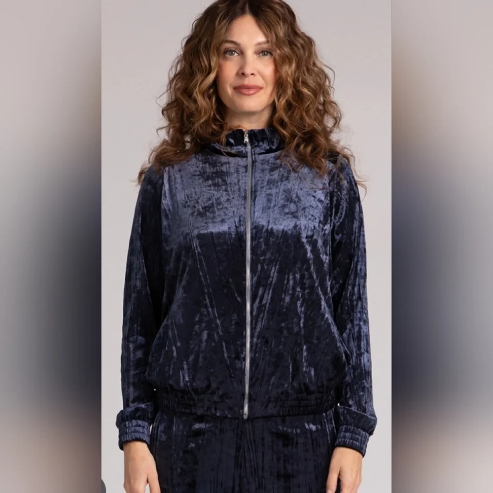Women's Velvet Jacket in Navy Blue Size Small.